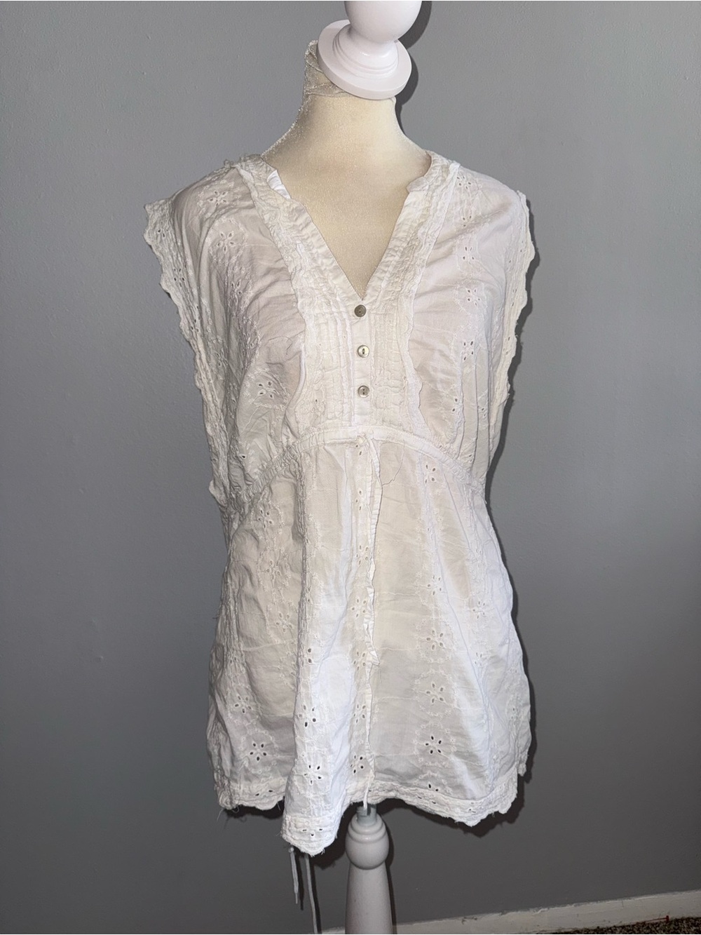 Converse White Eyelet V-Neck Sleeveless Tunic